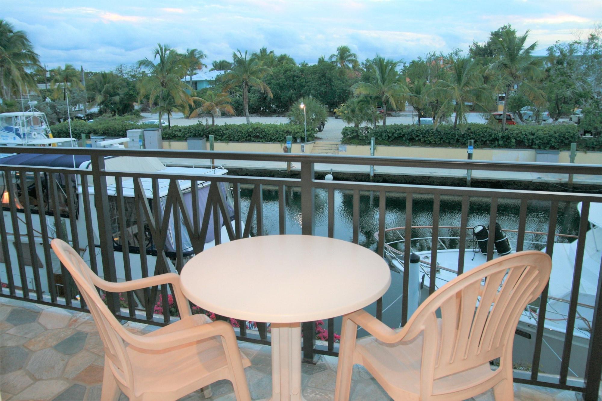 Waterside Suites And Marina Кий Ларго Екстериор снимка