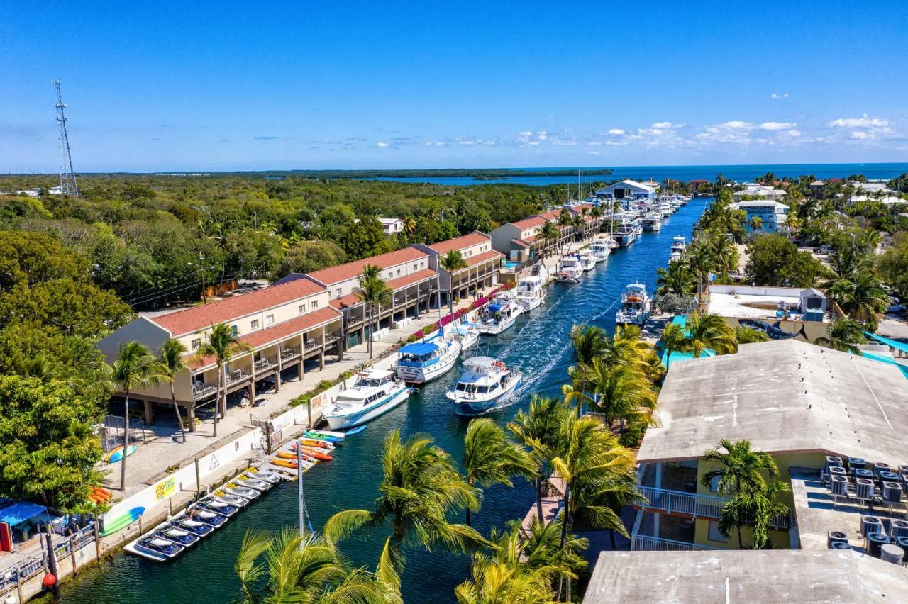 Waterside Suites And Marina Кий Ларго Екстериор снимка
