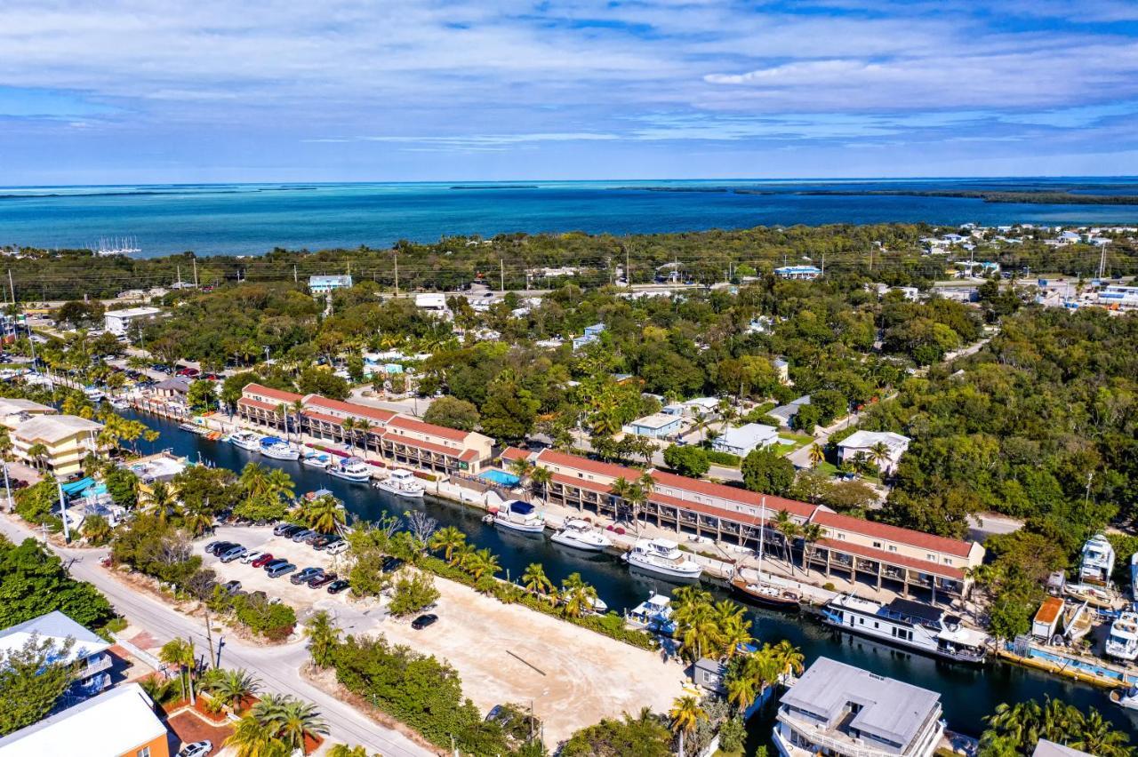 Waterside Suites And Marina Кий Ларго Екстериор снимка